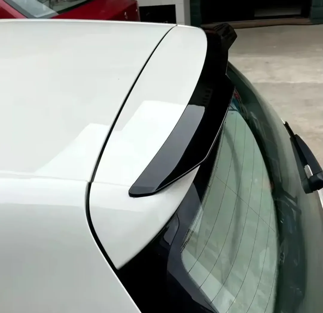 Spoiler Hatchback 100 cm Negro Brillante · imagen 2