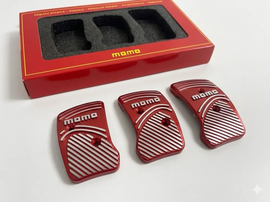 Cubre Pedales De Aluminio Para Carro Sincrónico Momo Rojo + Plateado · imagen 2